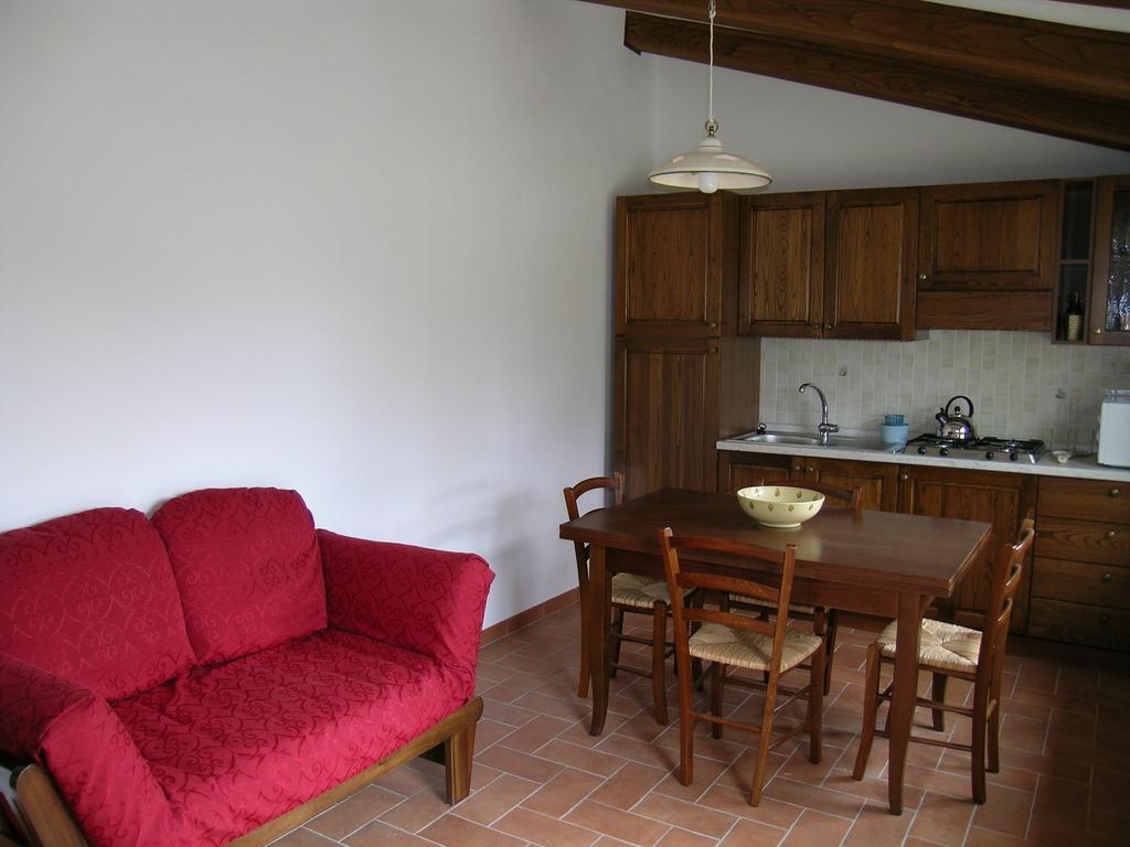 Agriturismo Podere Ossaia Cortona Kamer foto