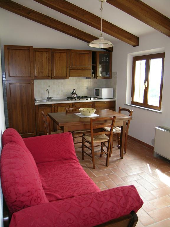 Agriturismo Podere Ossaia Cortona Kamer foto